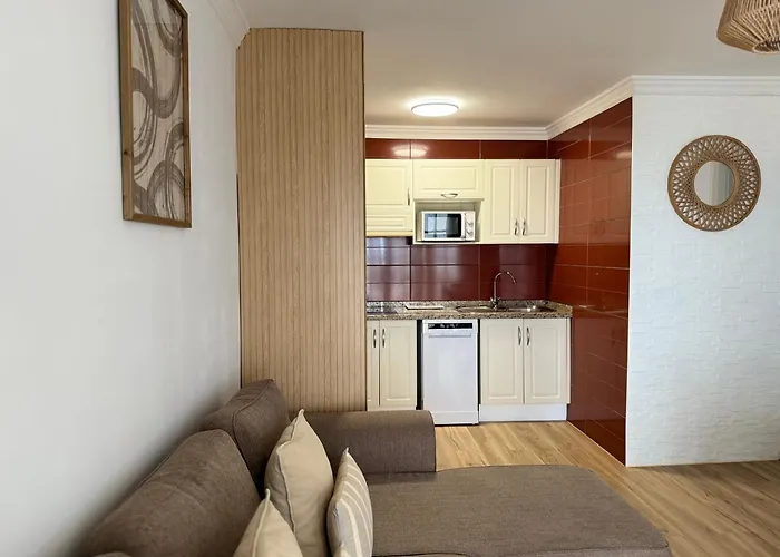 Canaryislandshost L Amapola Puerto del Carmen (Lanzarote)