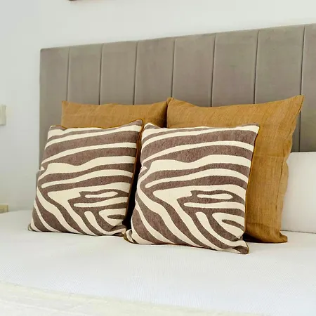 Canaryislandshost L Amapola *